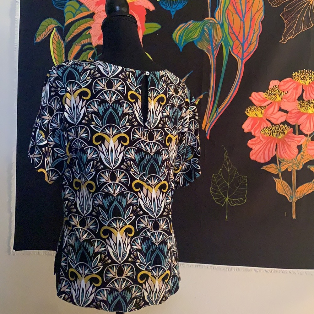 H&M patterned top - Picture 4 of 4